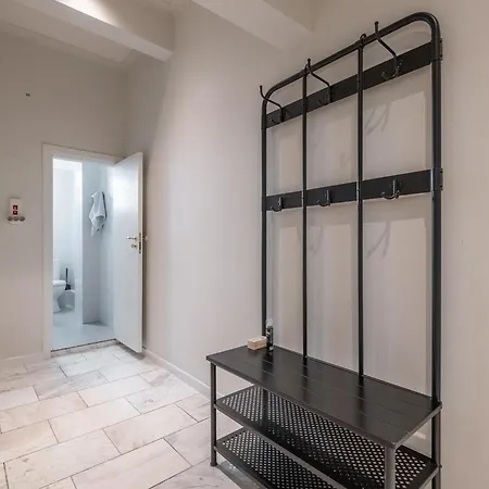Spacious & 2br With Terrace, Cozy & Modern By Flat Mаnager Appartement *