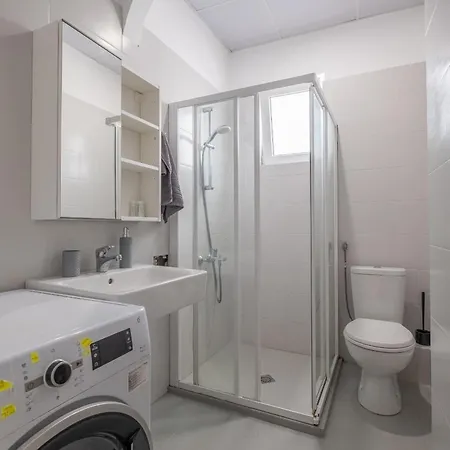 Apartment Spacious & 2br With Terrace, Cozy & Modern By Flat Mаnager *